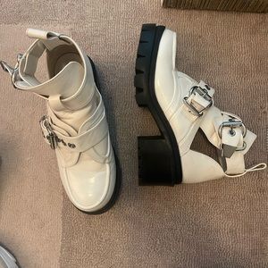 Jeffrey cambell cut out platform boots